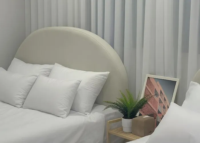 홍대입구역 5분, 홍대 중심가, 최대7인, 짐보관, 호텔식 침구,세탁건조기, 홍대 * 서울특별시